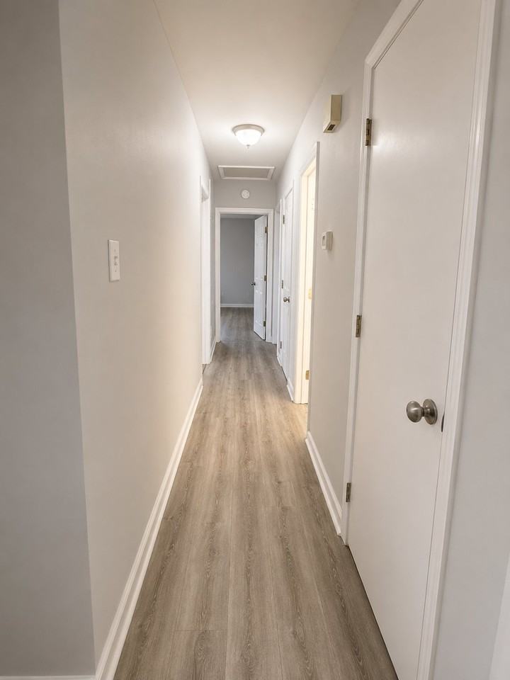 8911 Turnbull Ave - Photo 7 of 13