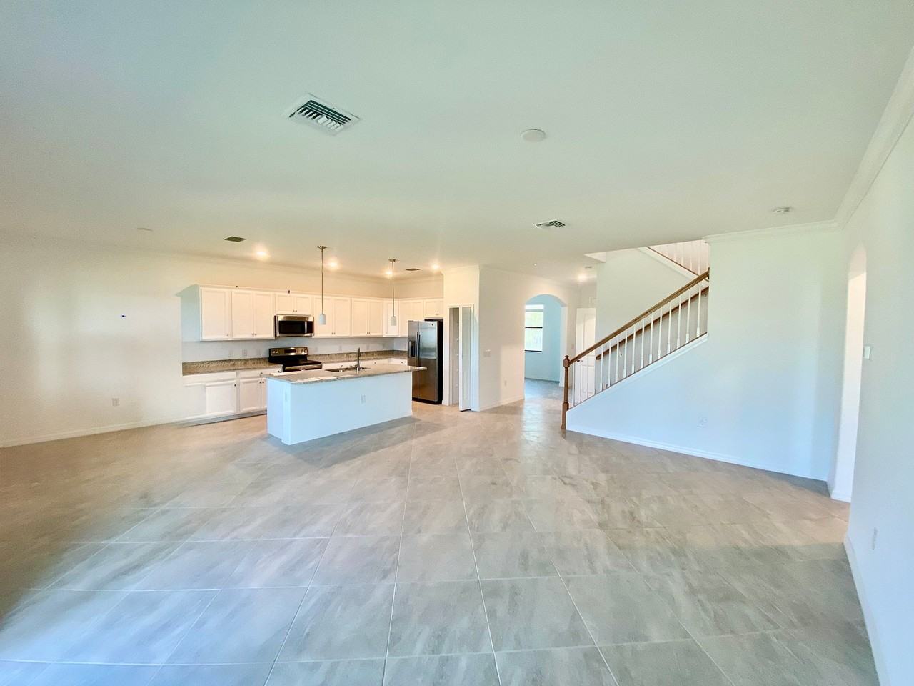 14598 Cantabria Dr - Photo 6 of 20