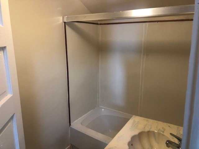 252 S Maple St #1 - Photo 7 of 8