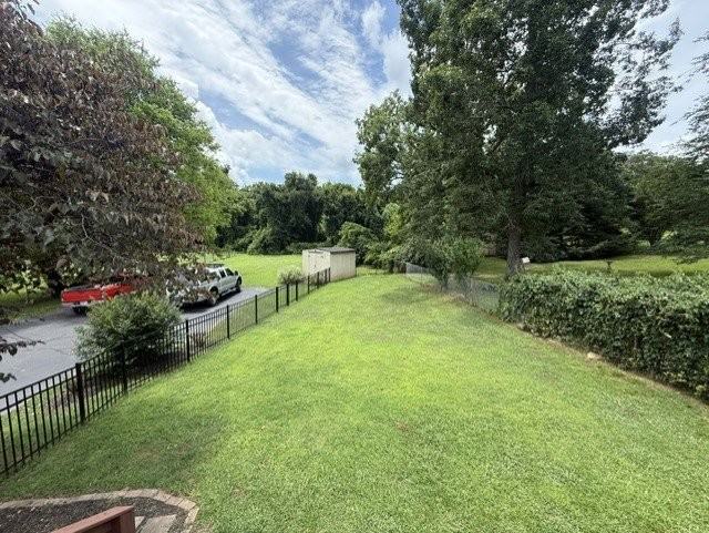 2418 Crescent Club Dr - Photo 3 of 15