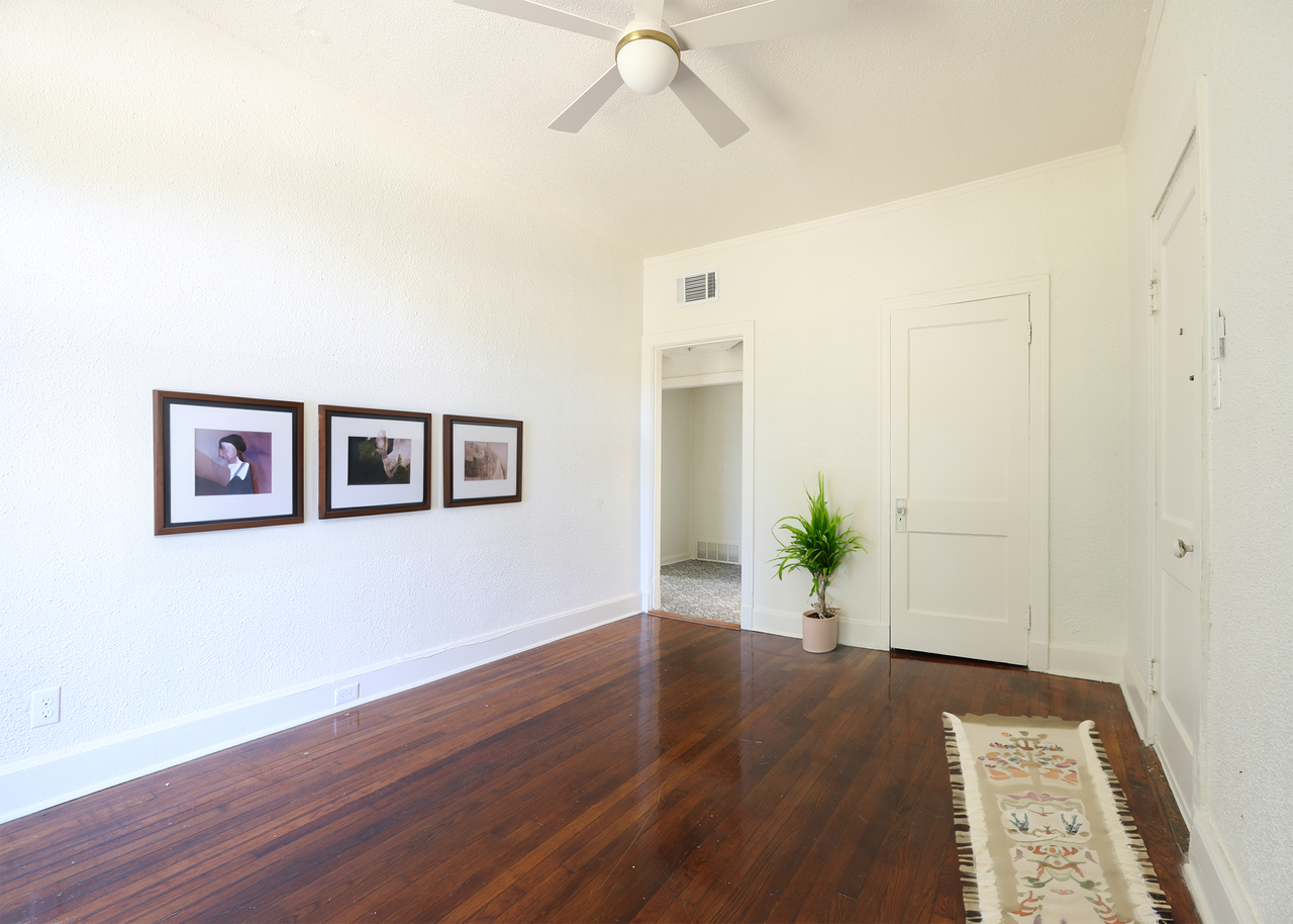 148 Clark Pl - Photo 7 of 10