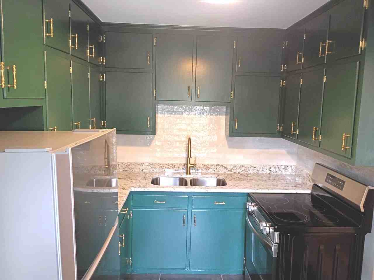 21 Berkley Pl #4 - Photo 3 of 20