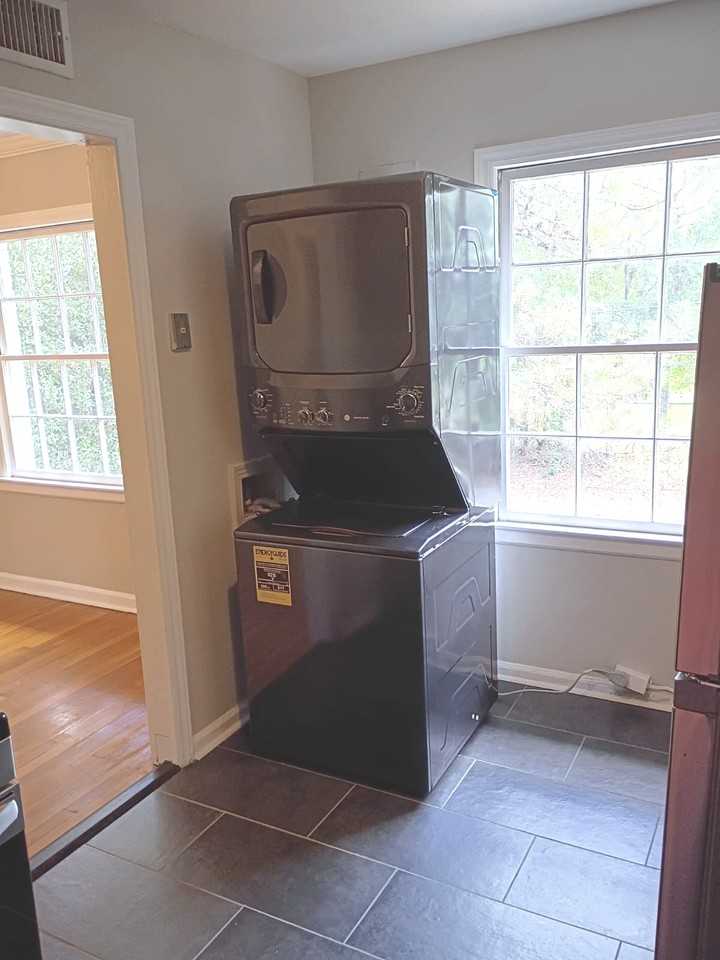 21 Berkley Pl #4 - Photo 5 of 20