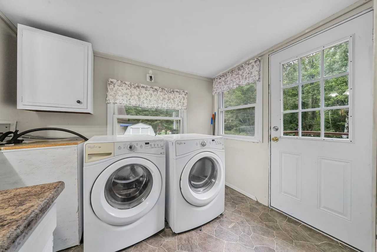 256 W Lake Dr #NA - Photo 4 of 10