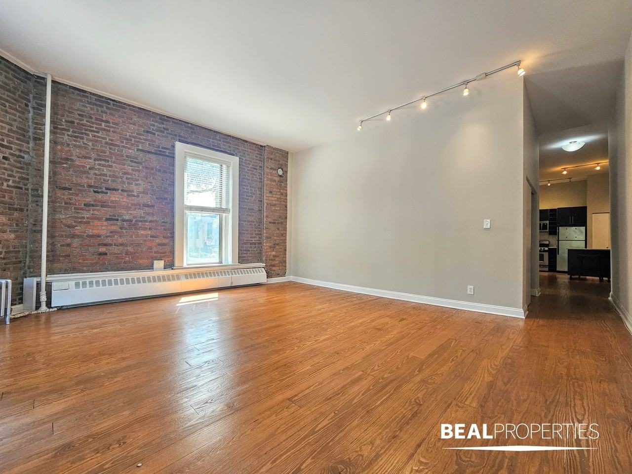 2208 N Clark St #2202-214 - Photo 4 of 15