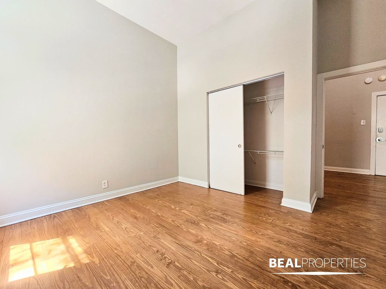 2208 N Clark St #2202-214 - Photo 6 of 15