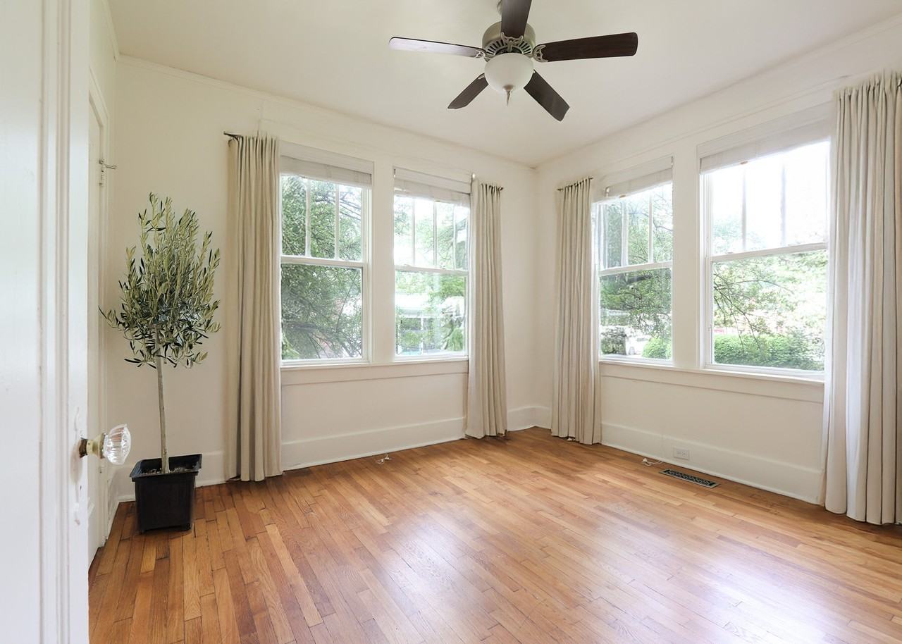 1572 Overton Park Ave - Photo 5 of 14