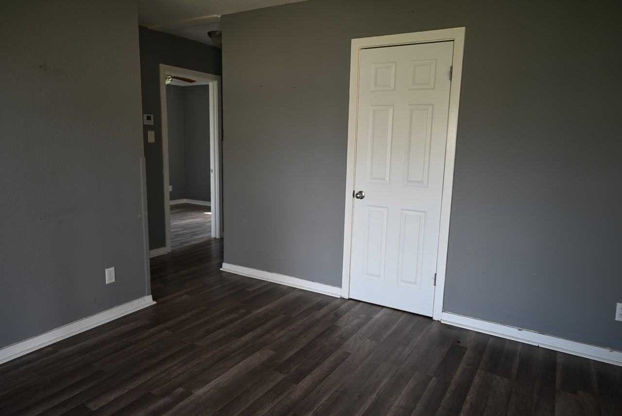 2949 Cunningham Dr #NA - Photo 3 of 16