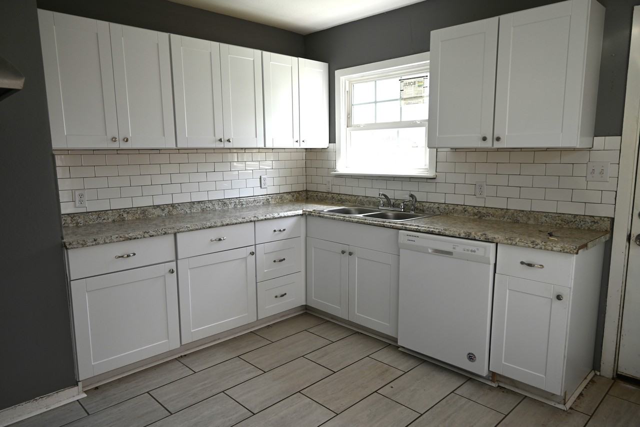 2949 Cunningham Dr #NA - Photo 5 of 16