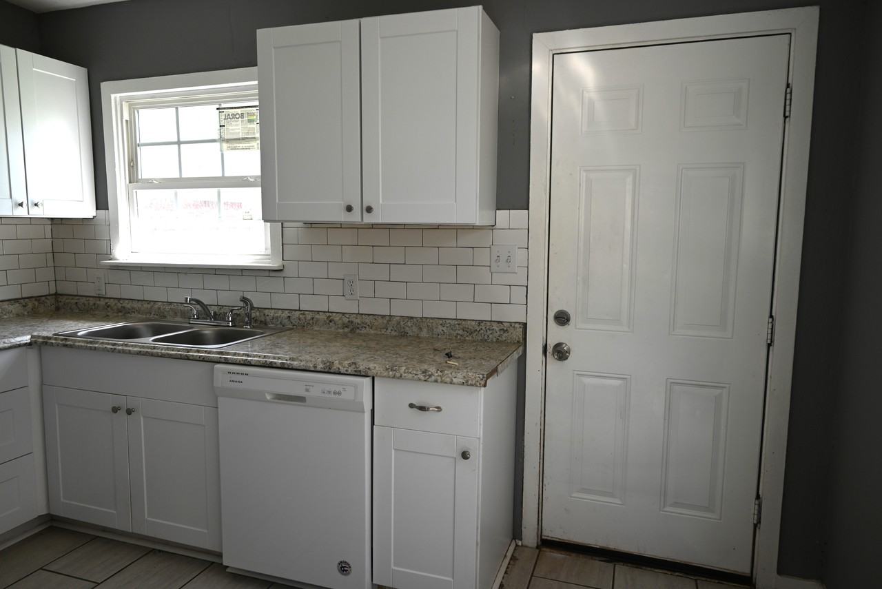 2949 Cunningham Dr #NA - Photo 6 of 16
