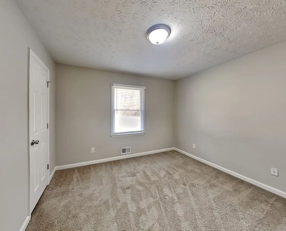305 E Country Woods Dr #NA - Photo 3 of 8