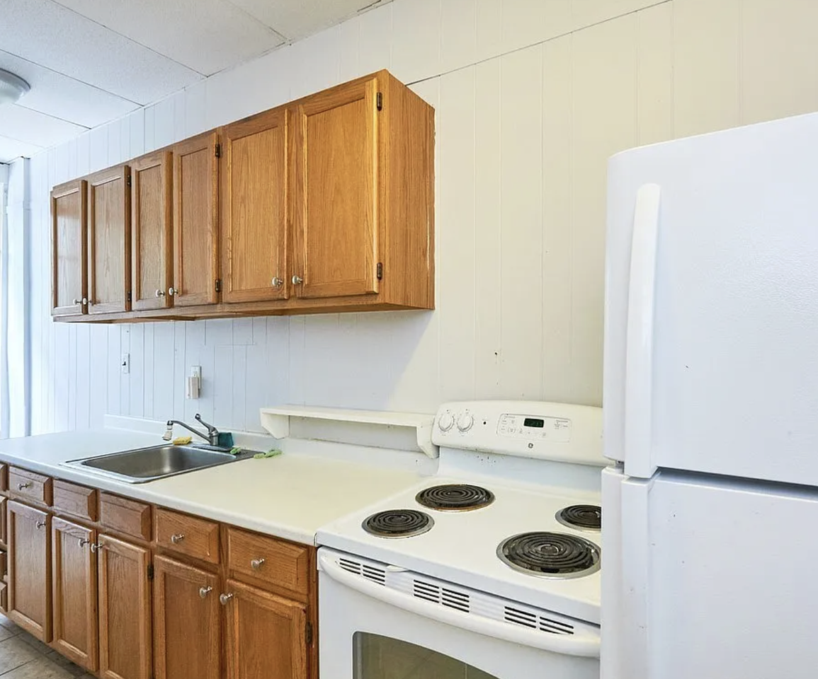 125 Saint Botolph St #1 - Photo 5 of 10