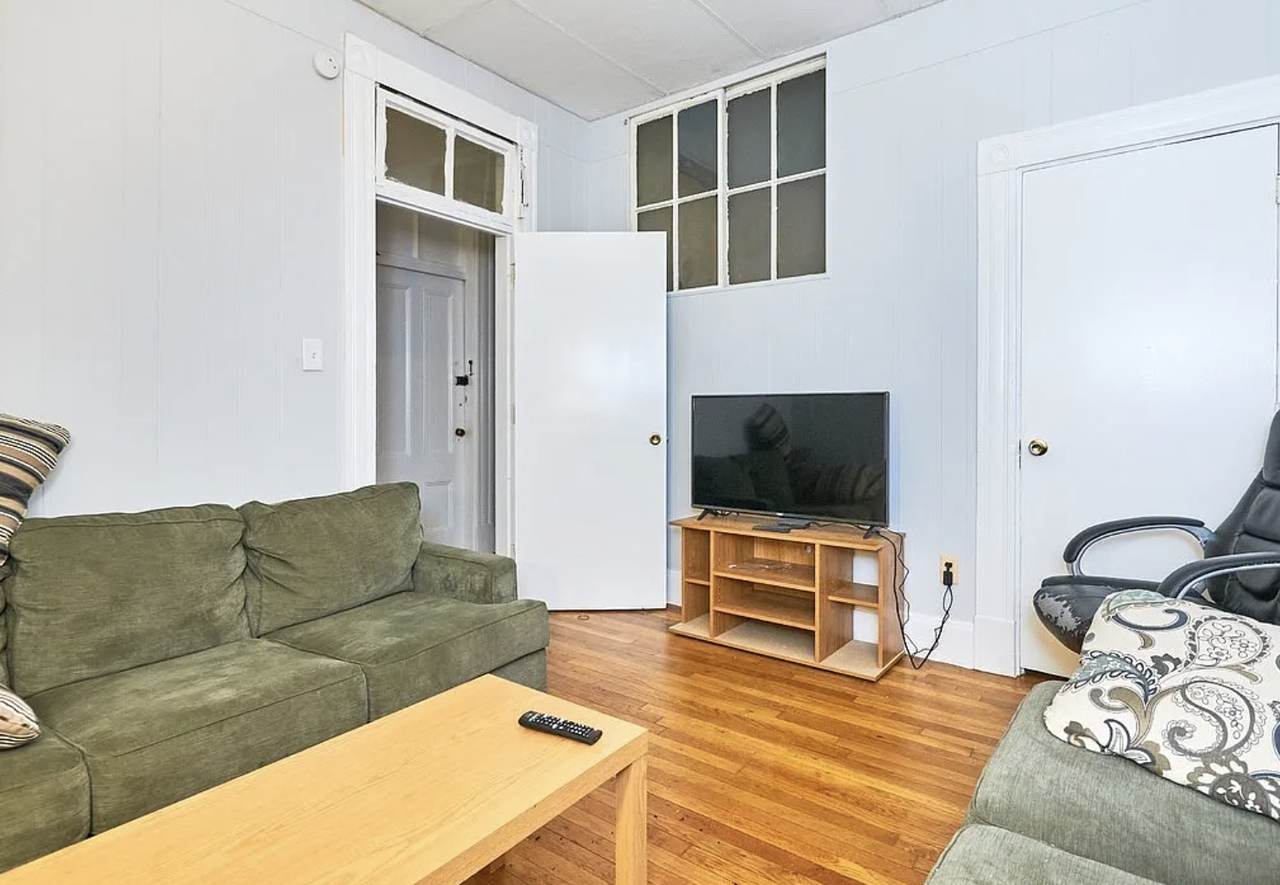 125 Saint Botolph St #1 - Photo 6 of 10