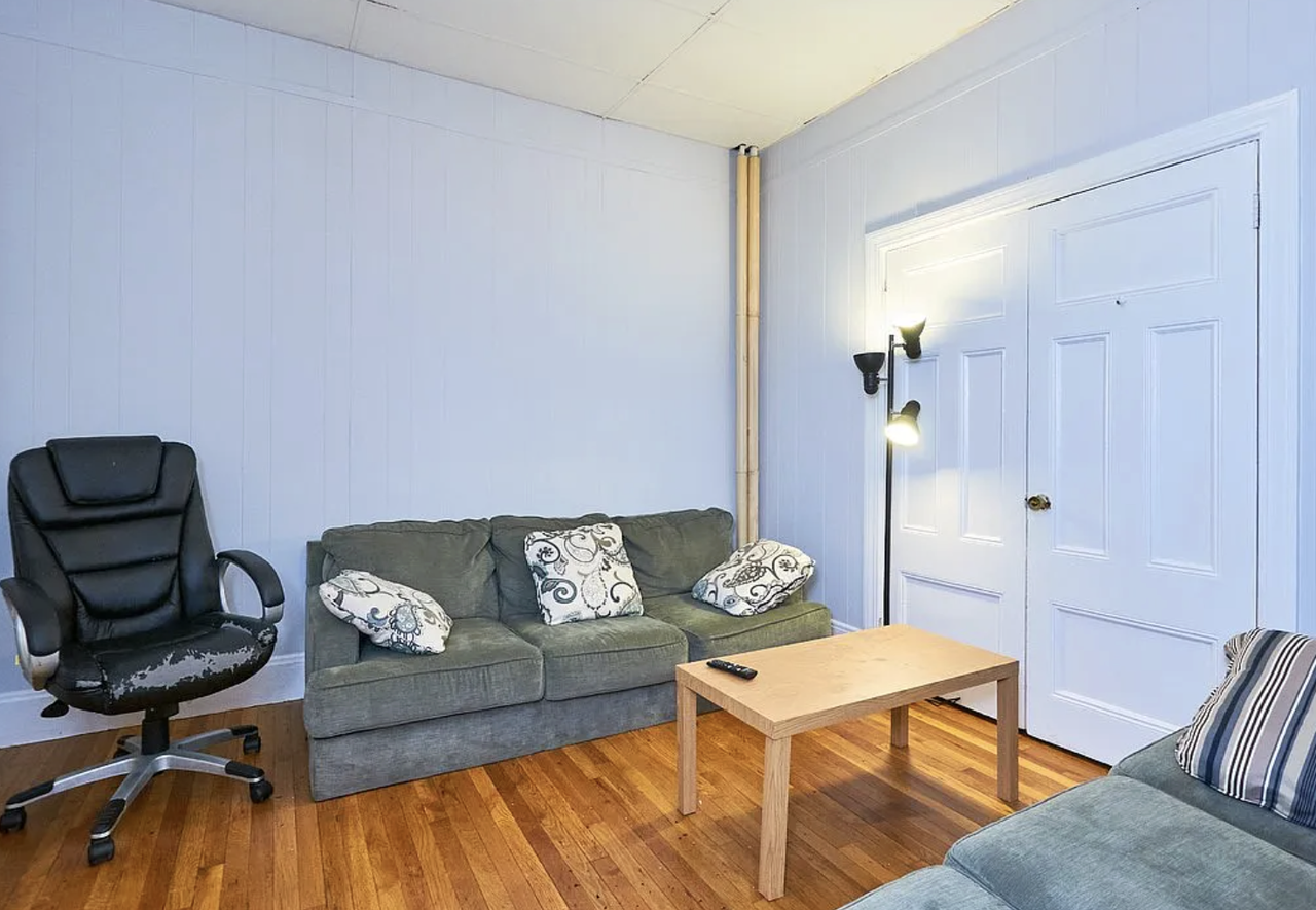 125 Saint Botolph St #1 - Photo 7 of 10