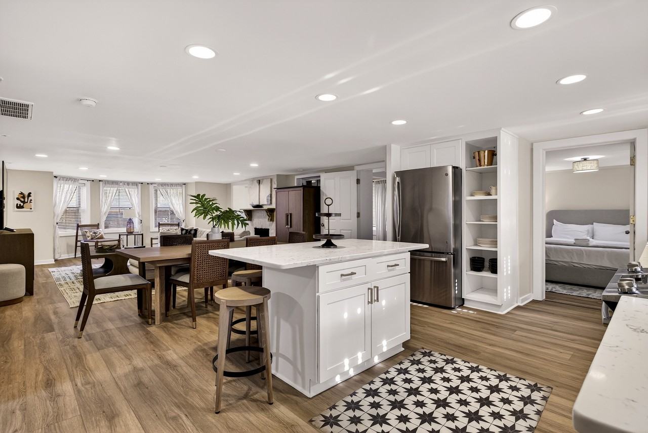 17 W Park Ave #2 - Photo 5 of 20