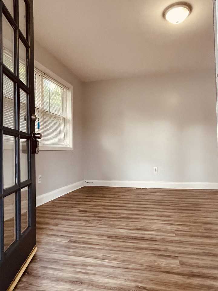 111 Bagley Ave #NA - Photo 2 of 9