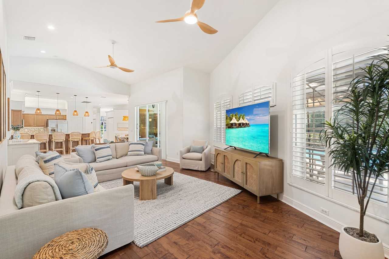 8894 Lely Island Cir #NA - Photo 7 of 32