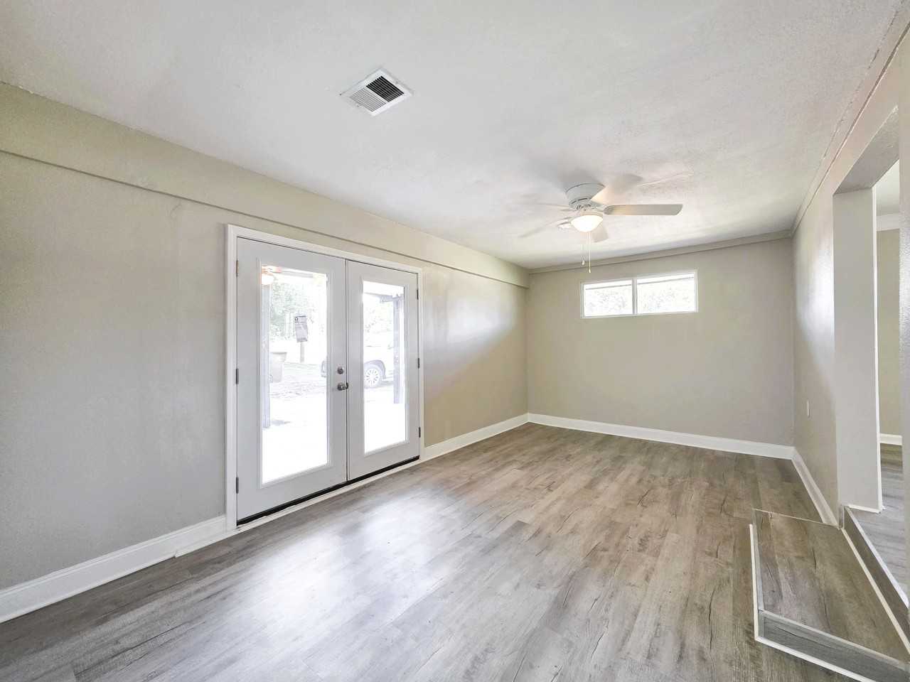 1461 Irish Hill Dr #NA - Photo 2 of 16
