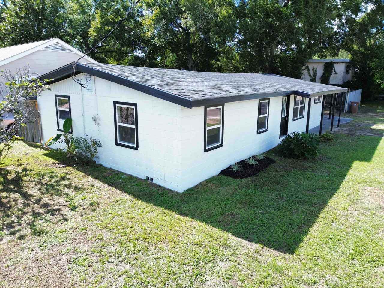 1461 Irish Hill Dr #NA - Photo 4 of 16