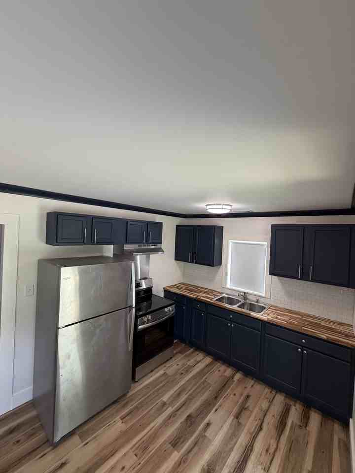 546 4th Ave N #NA - Photo 5 of 10