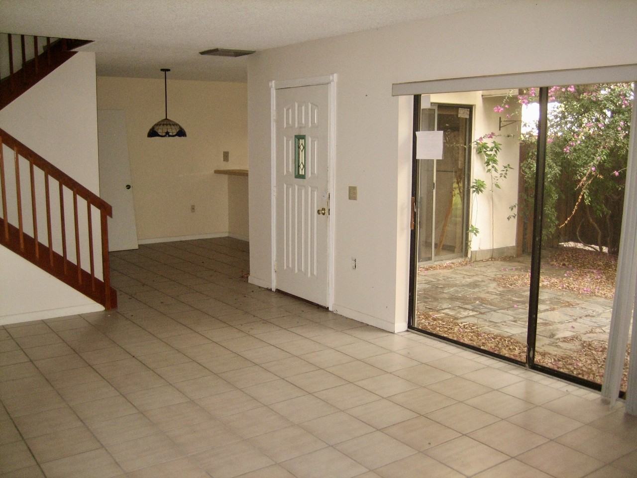 131 Heritage Way - Photo 2 of 7