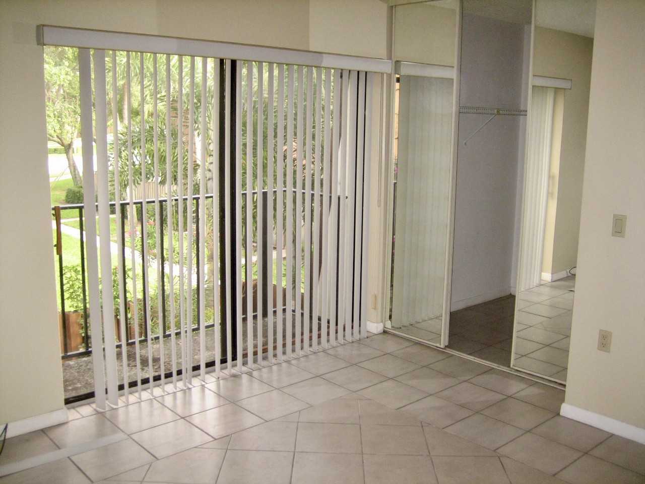 131 Heritage Way - Photo 5 of 7