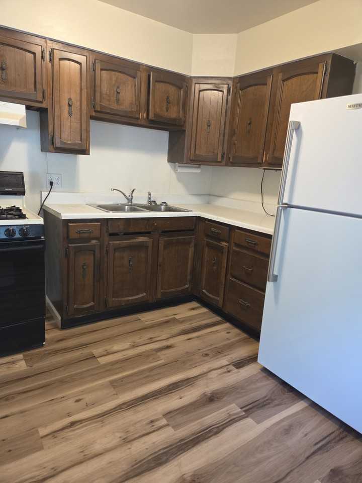 1809 S Pope Ave #NA - Photo 3 of 10