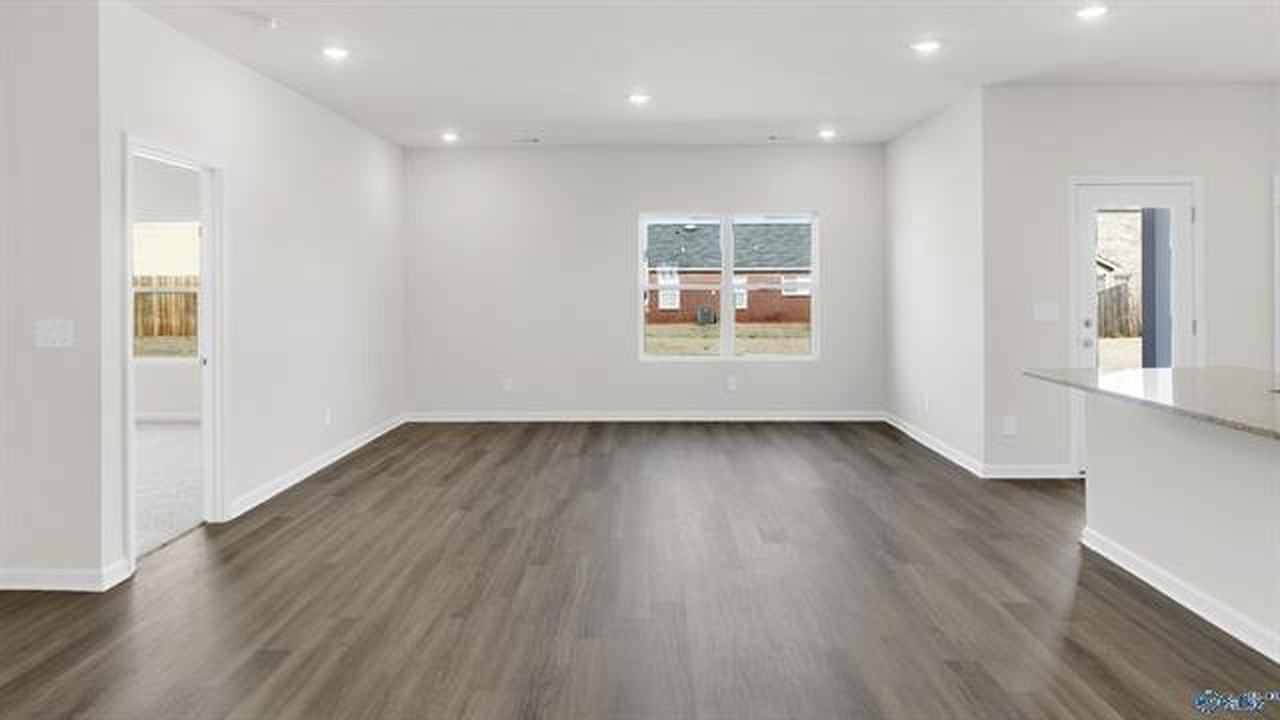 126 Betty Williams Dr #NA - Photo 3 of 12