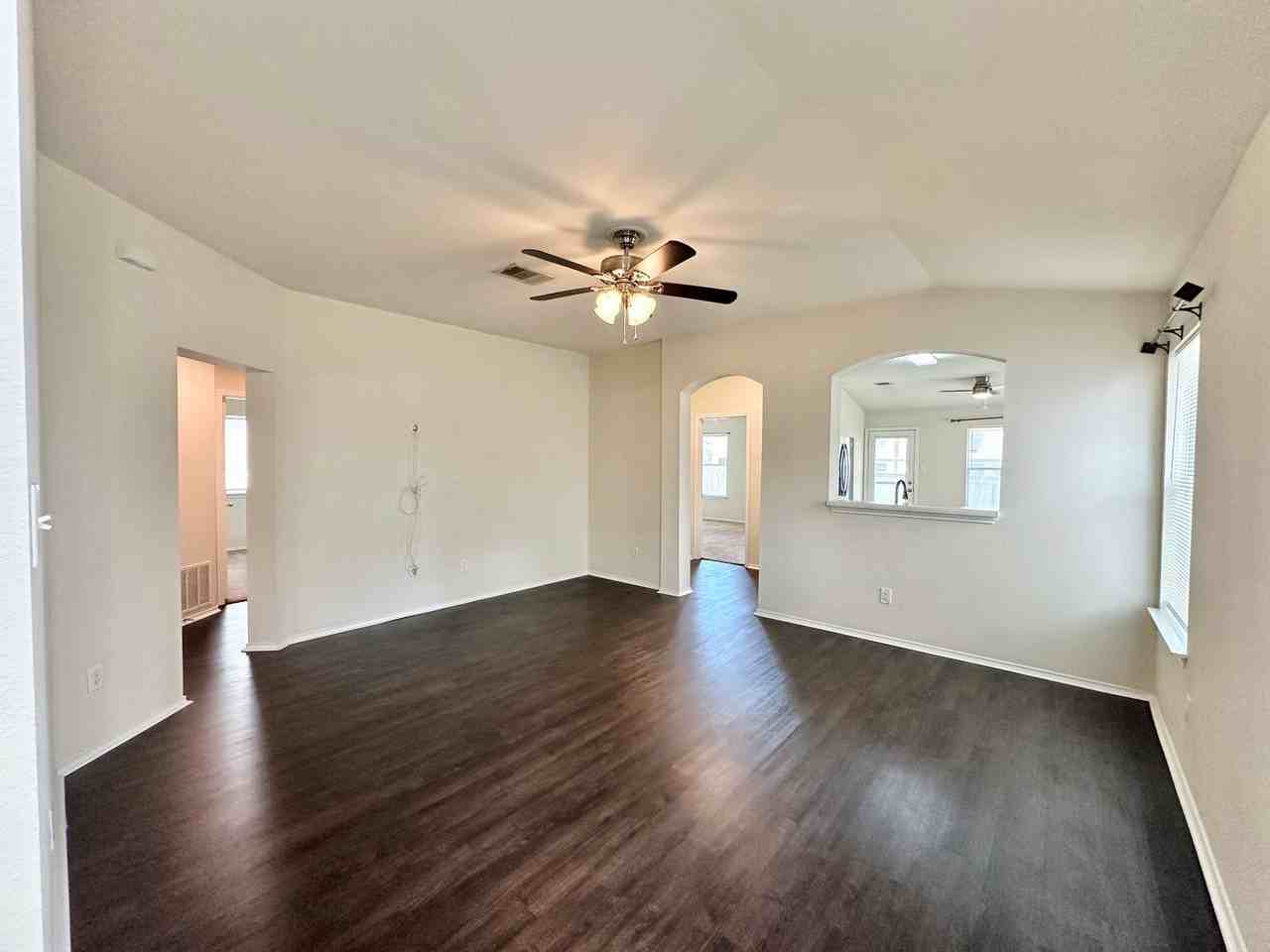 4510 Causeway Ct - Photo 2 of 30