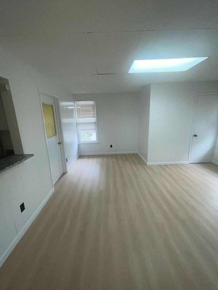 ONE11 COLLECTION - HAMTRAMCK - Photo 6 of 24