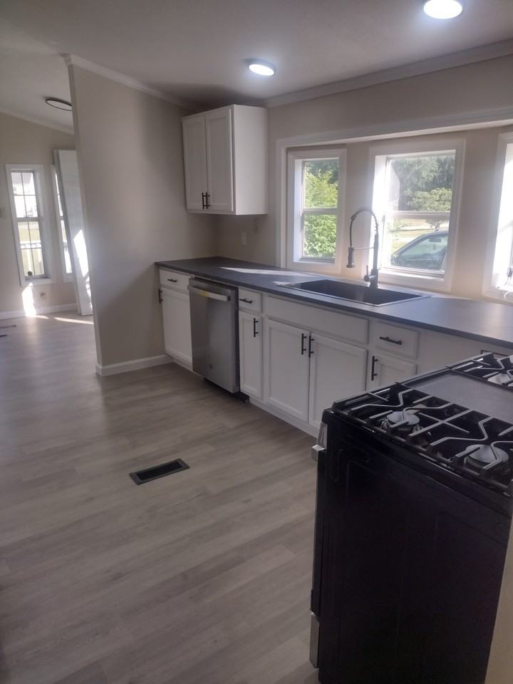 120 Blythe Rd #NA - Photo 4 of 18