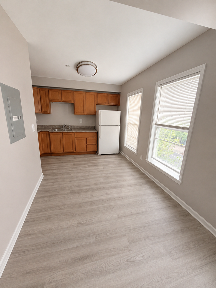 Midtown Apartments - Photo 2 of 12