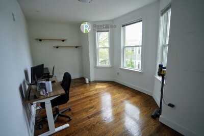 19 Marney St #6 - Photo 3 of 9