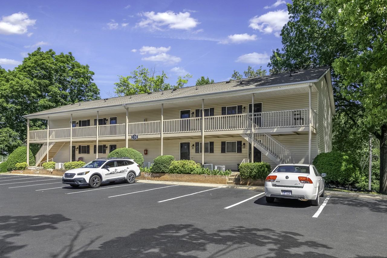 Signal Hill Apartments and Townhomes - Photo 2 of 41