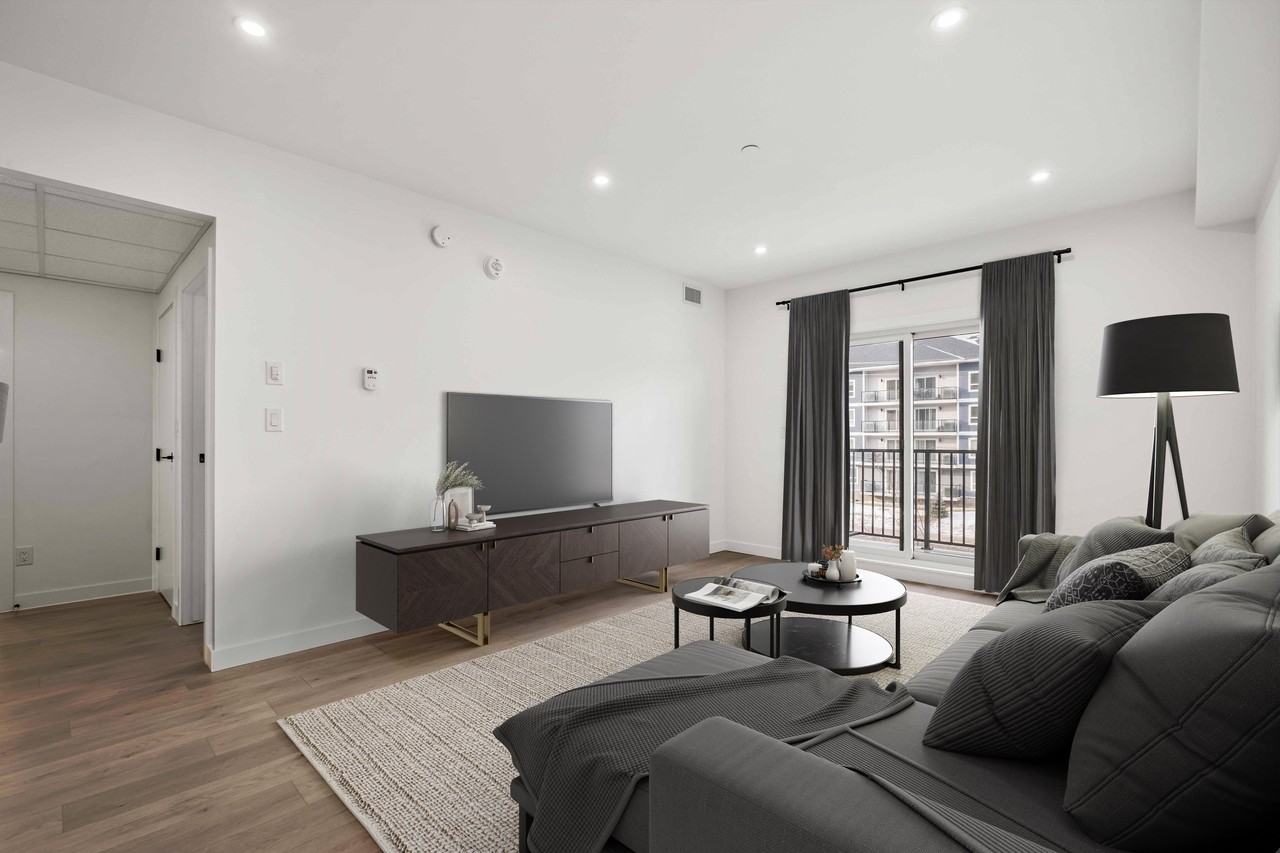 225 Peguis Street - Photo 4 of 21