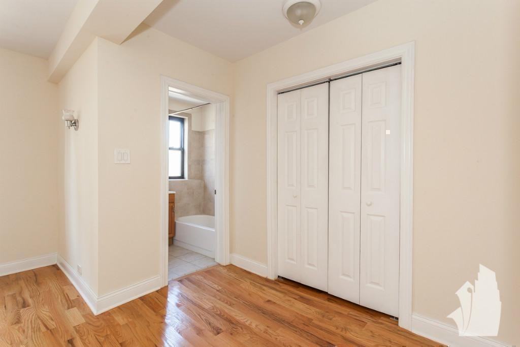1347 N Dearborn St #604 - Photo 5 of 7