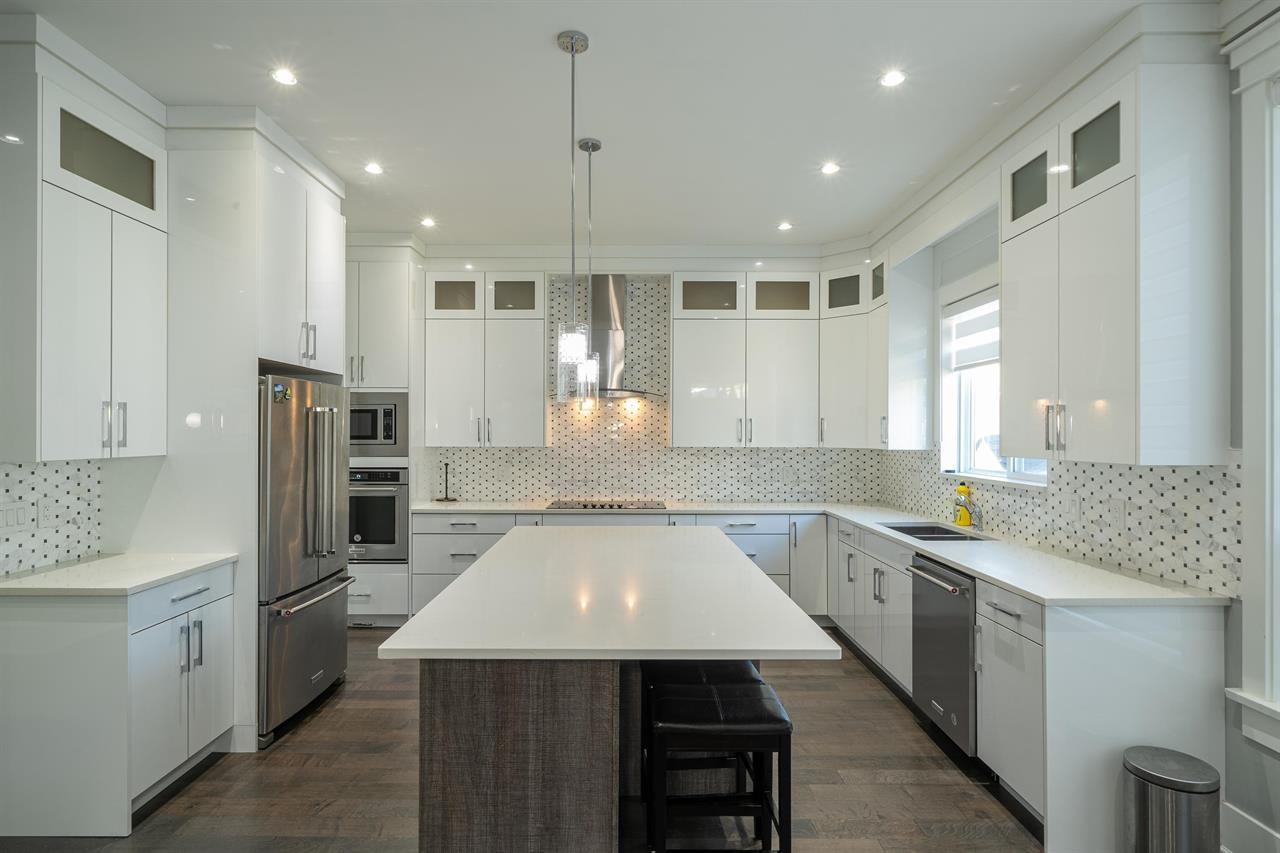 15441 76B Avenue - Photo 7 of 19