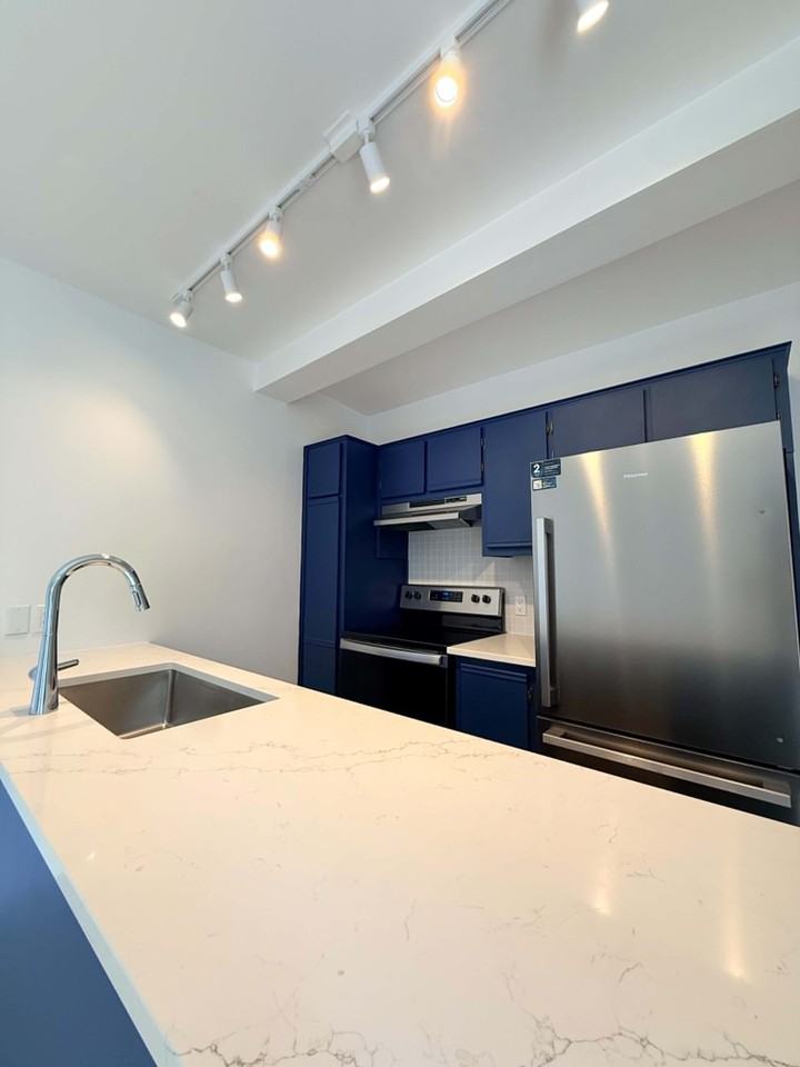 1906 Rue Plessis - Photo 2 of 7