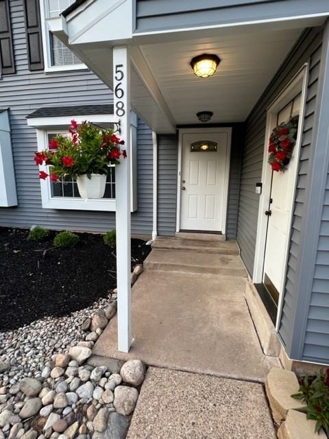 568A Thrush Ct - Photo 2 of 23