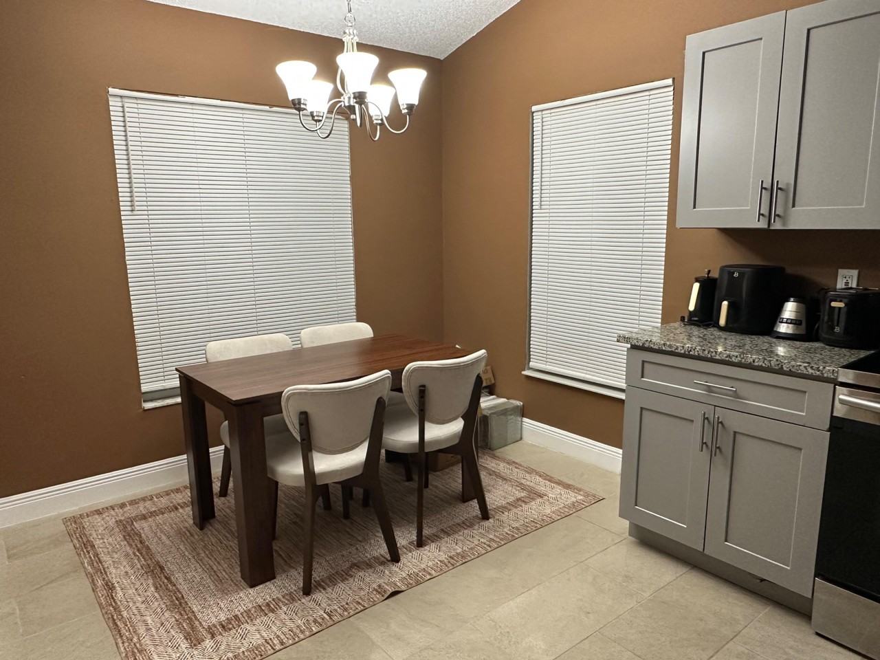 Meritmoor Cir - Photo 3 of 4