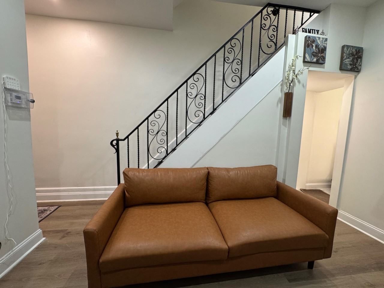 W Thompson St - Photo 5 of 17