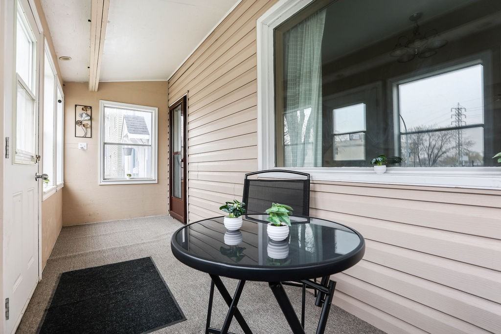 571 Fleet Avenue - Photo 3 of 19