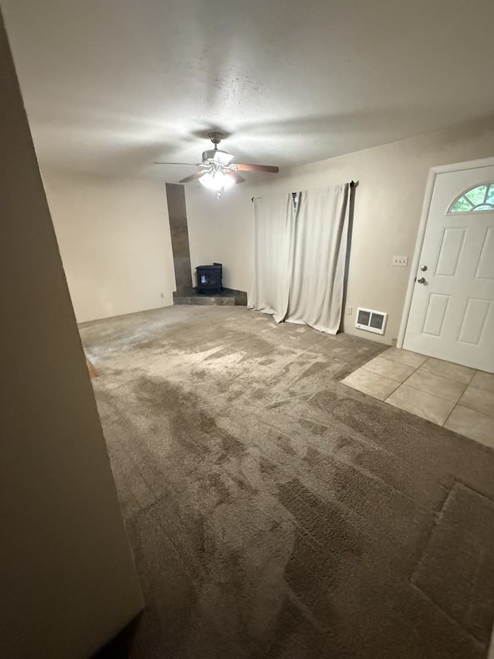 18510 Se Blanton St #1 - Photo 6 of 11