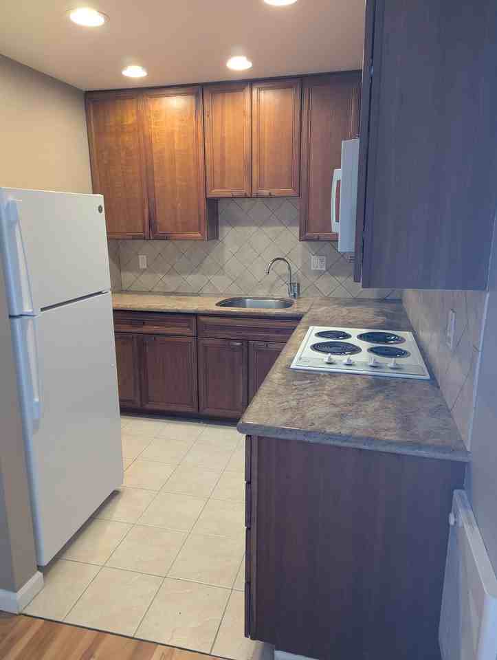 322 32nd Ave #2 - Photo 5 of 21