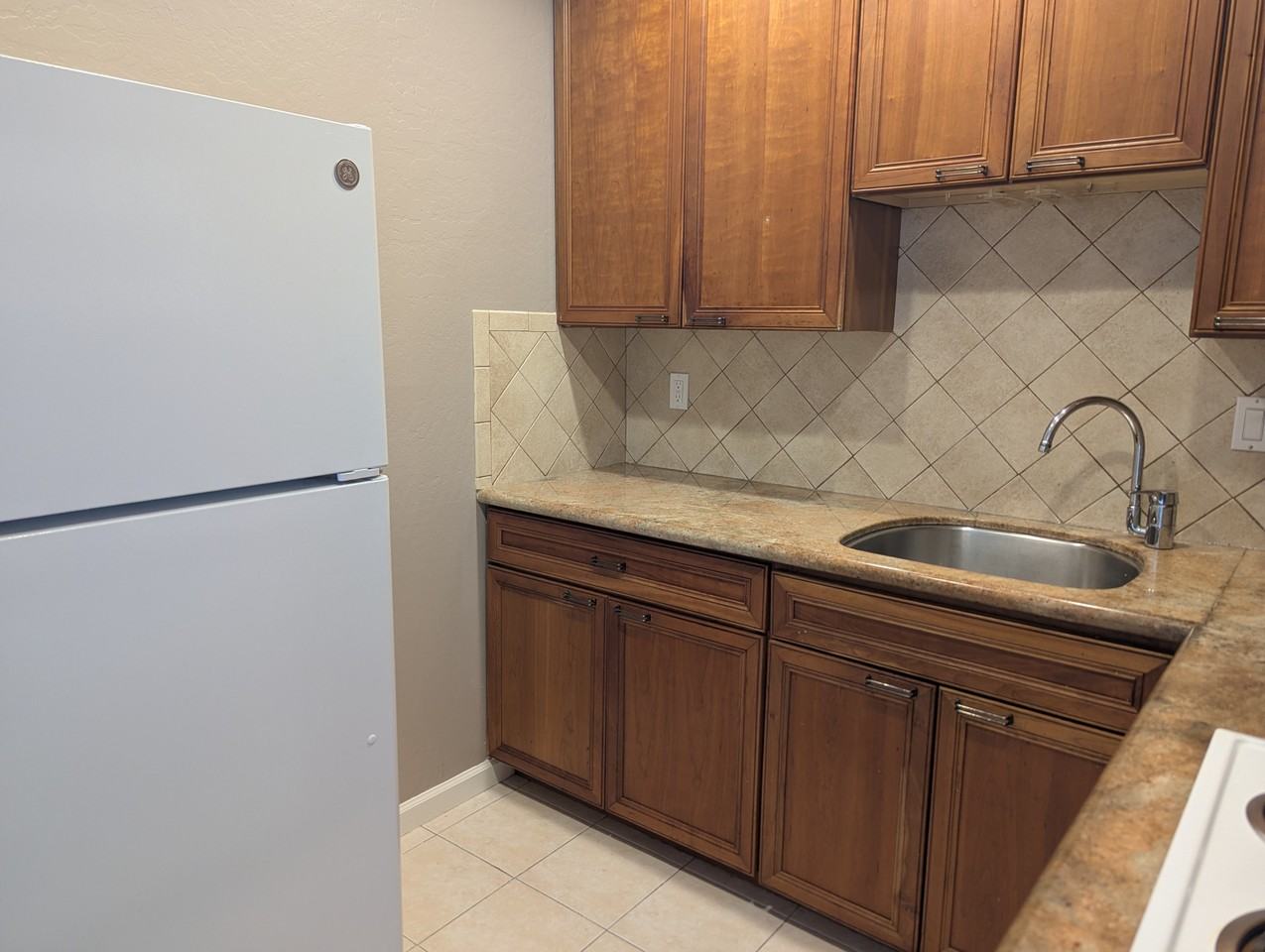 322 32nd Ave #2 - Photo 7 of 21