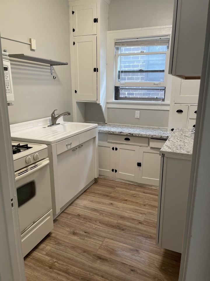 222 Otis Ave #7 - Photo 3 of 6