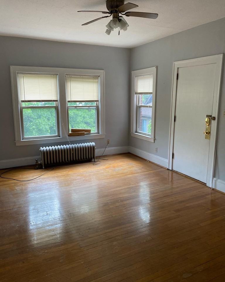 2588 Mayfield Rd #11 - Photo 4 of 12