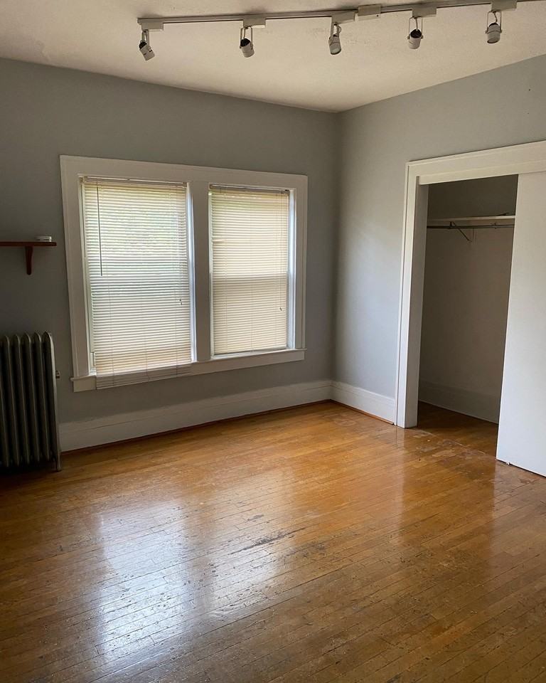 2588 Mayfield Rd #11 - Photo 5 of 12
