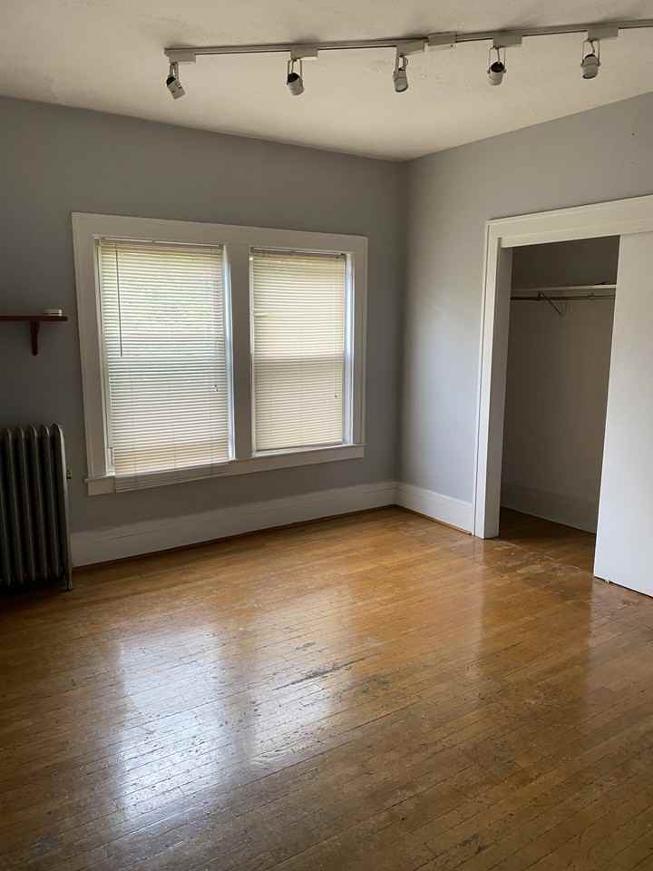 2588 Mayfield Rd #11 - Photo 7 of 12