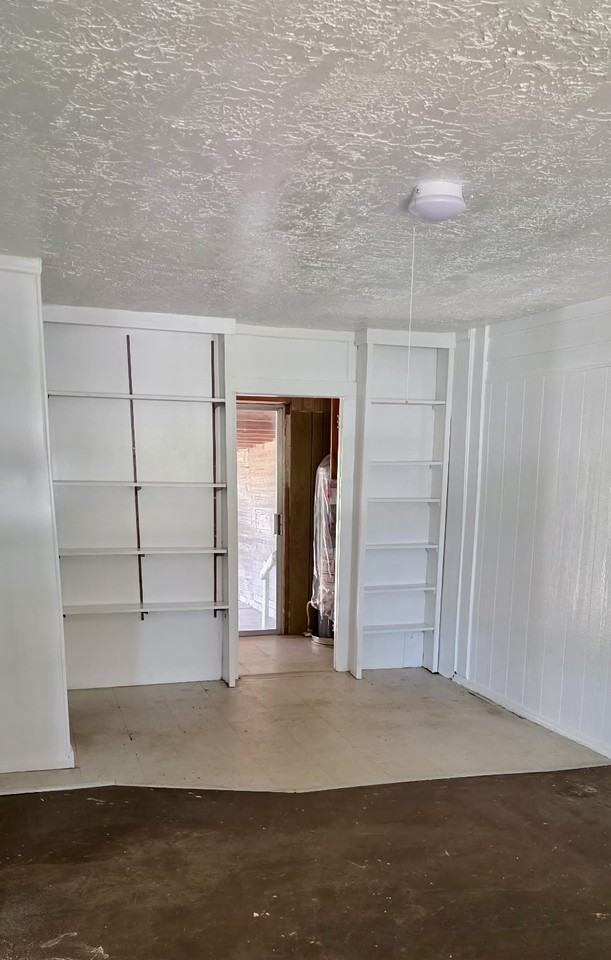 624 W Polk St - Photo 2 of 9